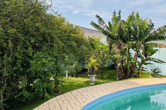 Casa para alugar com 5 quartos, 420m² em Jardim Atlântico, Florianópolis