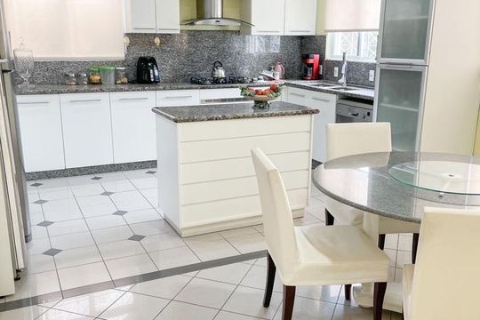 Casa para alugar com 5 quartos, 420m² em Jardim Atlântico, Florianópolis