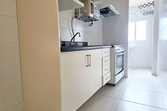 Cozinha  de apartamento à venda com 2 quartos, 53m² em Jardim Bom Clima, Guarulhos
