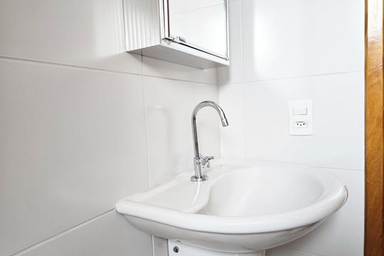 Banheiro Social de apartamento à venda com 2 quartos, 53m² em Jardim Bom Clima, Guarulhos