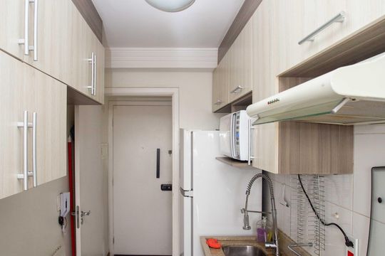 Cozinha de apartamento à venda com 3 quartos, 63m² em Piraporinha, Diadema