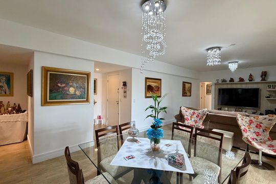 Apartamento à venda com 3 quartos, 231m² em Jardim Arpoador, São Paulo