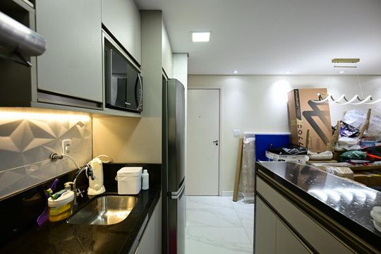 Cozinha de apartamento para alugar com 1 quarto, 47m² em Jardim Umarizal, São Paulo