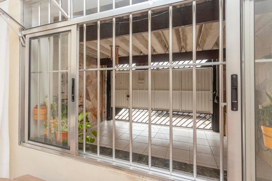 Vista da Sala de casa à venda com 3 quartos, 160m² em Socorro, São Paulo