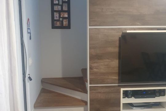 Sala de casa de condomínio para alugar com 3 quartos, 115m² em Jardim Petropolis, Cotia