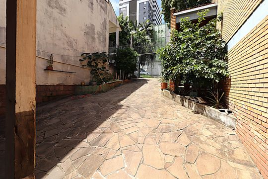 Casa à venda com 3 quartos, 262m² em Auxiliadora, Porto Alegre
