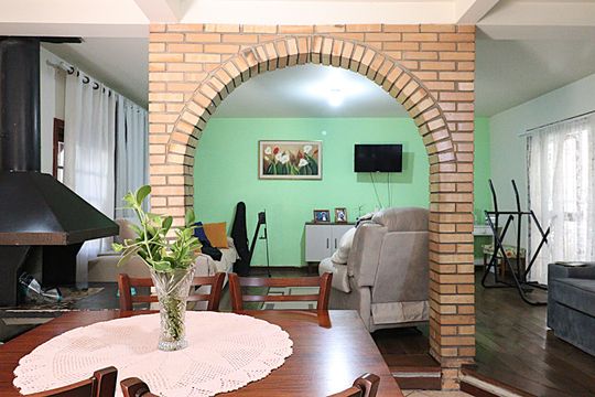 Sala de casa à venda com 3 quartos, 262m² em Auxiliadora, Porto Alegre