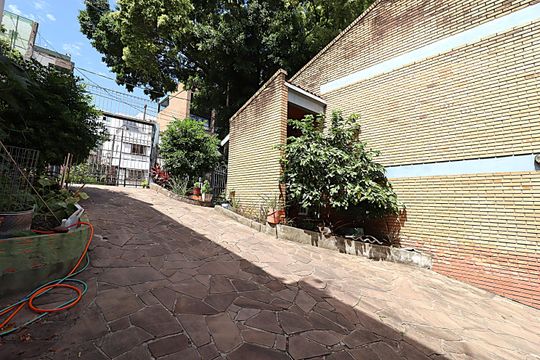 Casa à venda com 3 quartos, 262m² em Auxiliadora, Porto Alegre