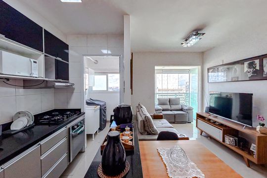 Cozinha de apartamento para alugar com 1 quarto, 45m² em Vila Gomes Cardim, São Paulo