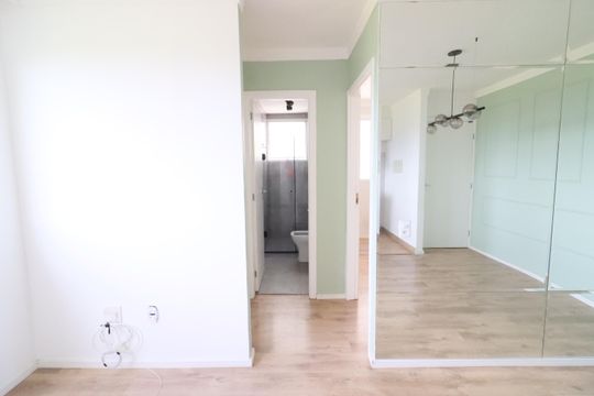 Sala de apartamento à venda com 2 quartos, 42m² em Jardim Boa Vista (zona Oeste), Osasco