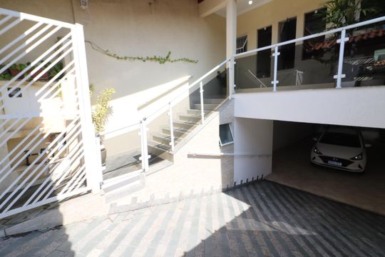 Garagem de casa à venda com 2 quartos, 180m² em Jardim das Flores, Osasco