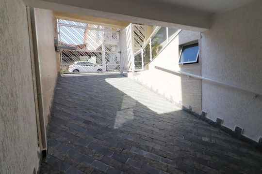 Garagem de casa à venda com 2 quartos, 180m² em Jardim das Flores, Osasco