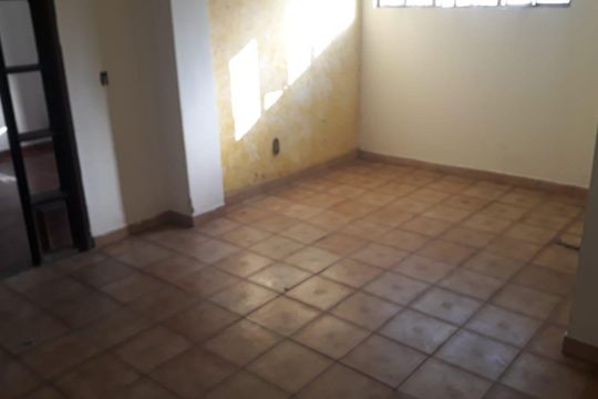 Casa para alugar com 2 quartos, 300m² em Centro, Mogi das Cruzes