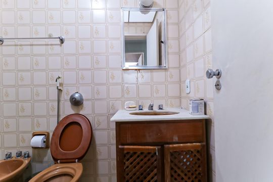Banheiro Social de apartamento à venda com 2 quartos, 77m² em Méier, Rio de Janeiro