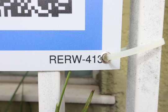 Placa  de apartamento para alugar com 2 quartos, 65m² em São Pedro, Osasco