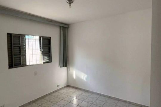 Quarto de casa à venda com 1 quarto, 150m² em Jardim Fernandes, São Paulo