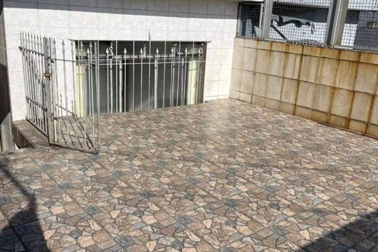 Área externa de casa à venda com 1 quarto, 150m² em Jardim Fernandes, São Paulo