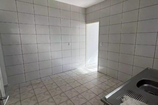 Cozinha de casa à venda com 1 quarto, 150m² em Jardim Fernandes, São Paulo