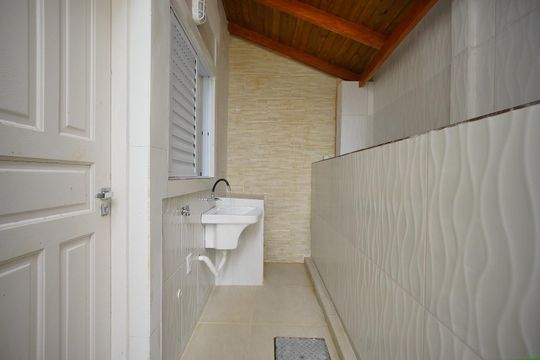 Área de Serviço de casa de condomínio para alugar com 3 quartos, 80m² em Jardim Atlântico, Florianópolis