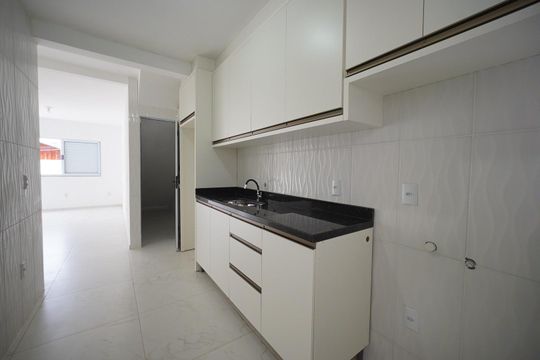 Cozinha de casa de condomínio para alugar com 3 quartos, 80m² em Jardim Atlântico, Florianópolis