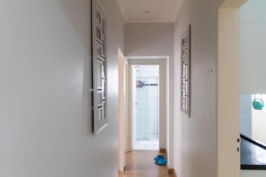Corredor de apartamento para alugar com 2 quartos, 75m² em Cambuí, Campinas