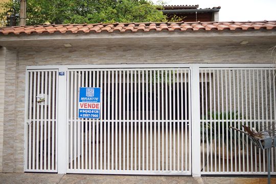 Casa para alugar com 4 quartos, 253m² em Vila Sirena, Guarulhos