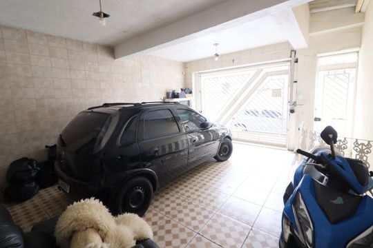 Garagem de casa à venda com 4 quartos, 211m² em Jardim Dayaquinha, Osasco
