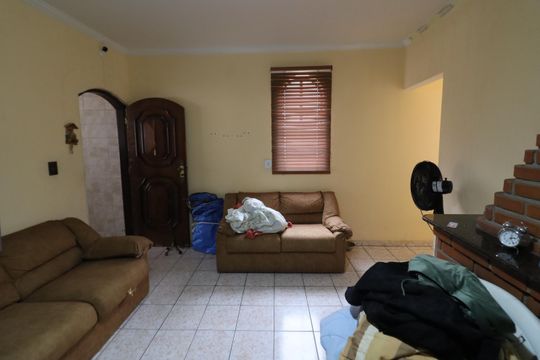 Casa à venda com 4 quartos, 211m² em Jardim Dayaquinha, Osasco