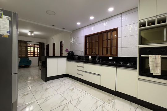 Cozinha de casa à venda com 3 quartos, 150m² em Jardim Bom Clima, Guarulhos