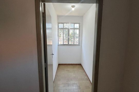 Sala de apartamento para alugar com 2 quartos, 70m² em Jardim Catarina, São Gonçalo