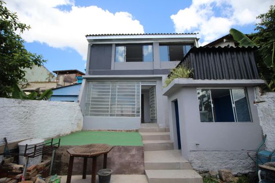 Quintal de apartamento à venda com 2 quartos, 79m² em Jardim Dona Leopoldina, Porto Alegre