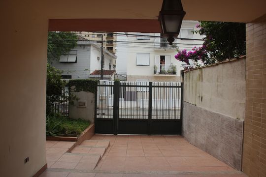 Garagem de casa para alugar com 3 quartos, 250m² em Ponta da Praia, Santos