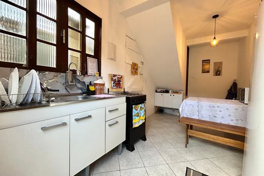 Cozinha de casa para alugar com 1 quarto, 57m² em Agronômica, Florianópolis