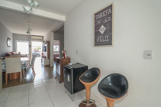 Cozinha de casa à venda com 2 quartos, 84m² em Sarandi, Porto Alegre
