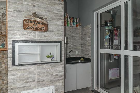 Churrasqueira de casa à venda com 2 quartos, 84m² em Sarandi, Porto Alegre