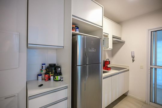 Cozinha de apartamento à venda com 1 quarto, 38m² em Vila Andrade, São Paulo