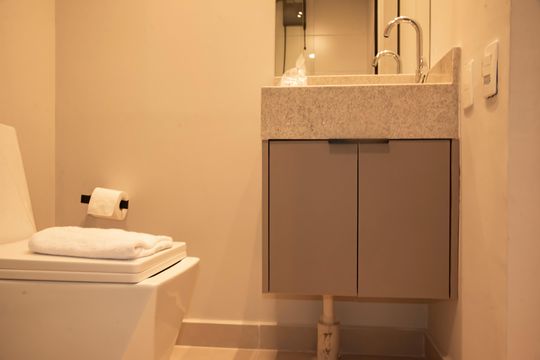 Banheiro de kitnet/studio à venda com 1 quarto, 25m² em Vila Clementino, São Paulo