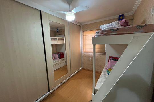 Quarto 1 de casa à venda com 2 quartos, 66m² em Vila Carmosina, São Paulo