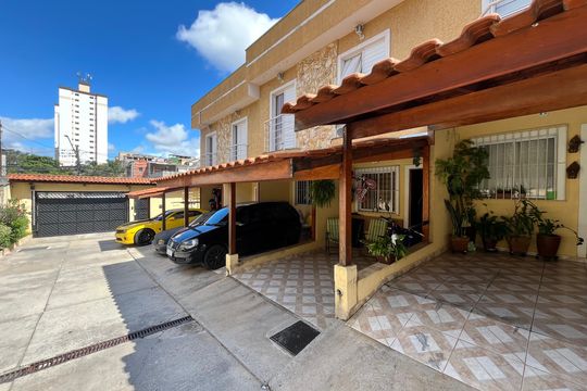 Área comum  de casa à venda com 2 quartos, 66m² em Vila Carmosina, São Paulo