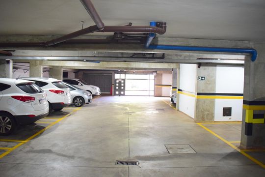 Garagem de apartamento para alugar com 3 quartos, 340m² em Jardim Botânico, Ribeirão Preto