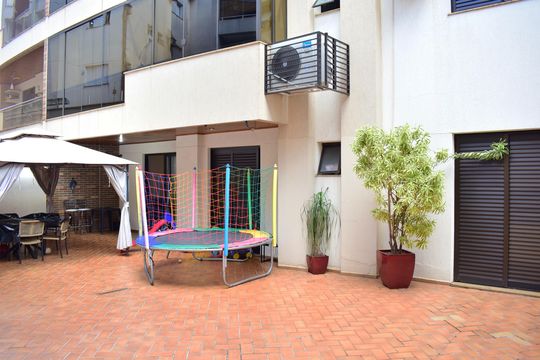 Quintal de apartamento para alugar com 3 quartos, 340m² em Jardim Botânico, Ribeirão Preto
