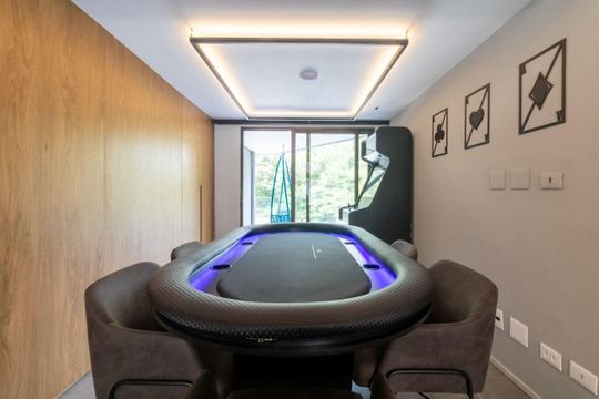 Casa de Condomínio à venda com 3 quartos, 860m² em Chácara Monte Alegre, São Paulo