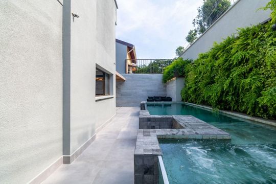 Casa de Condomínio à venda com 3 quartos, 860m² em Chácara Monte Alegre, São Paulo