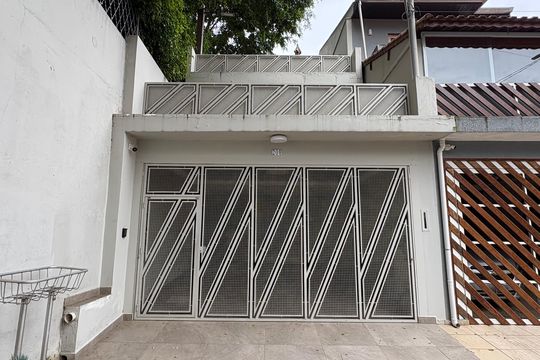 Casa à venda com 2 quartos, 360m² em Vila Anhanguera, São Paulo