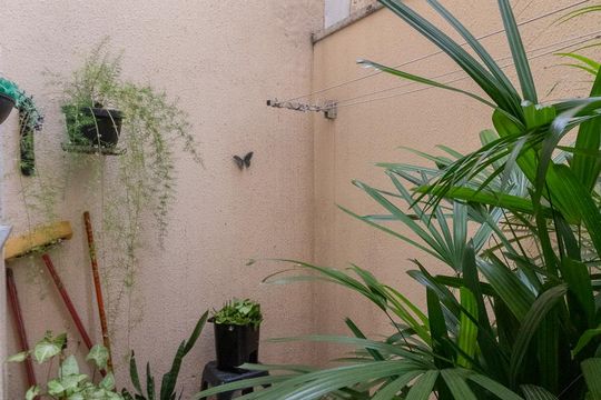 Quintal de apartamento à venda com 2 quartos, 42m² em Jardim Triana, São Paulo