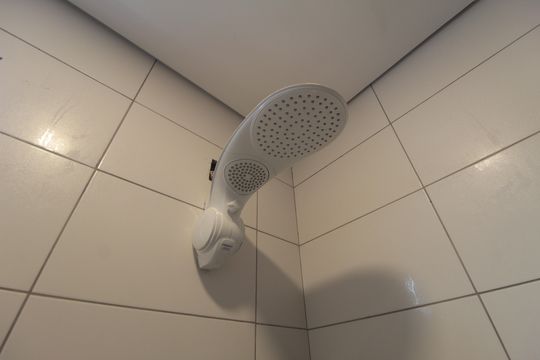 Banheiro Social de casa à venda com 2 quartos, 107m² em Frei Leopoldo, Belo Horizonte