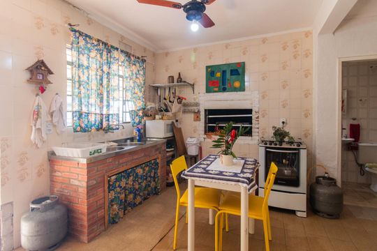 Cozinha - Casa 2 de casa para alugar com 2 quartos, 208m² em Nonoai, Porto Alegre