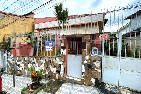 Fachada de casa para alugar com 4 quartos, 360m² em Maria Virgínia, Belo Horizonte