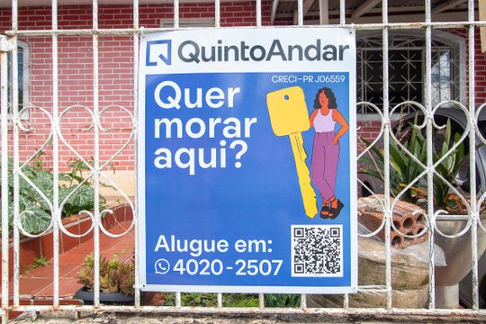 Placa de casa à venda com 3 quartos, 138m² em Alto Boqueirão, Curitiba