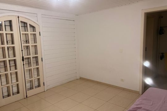 Quarto de casa de condomínio para alugar com 3 quartos, 790m² em Cidade Paquelandia, Itaquaquecetuba